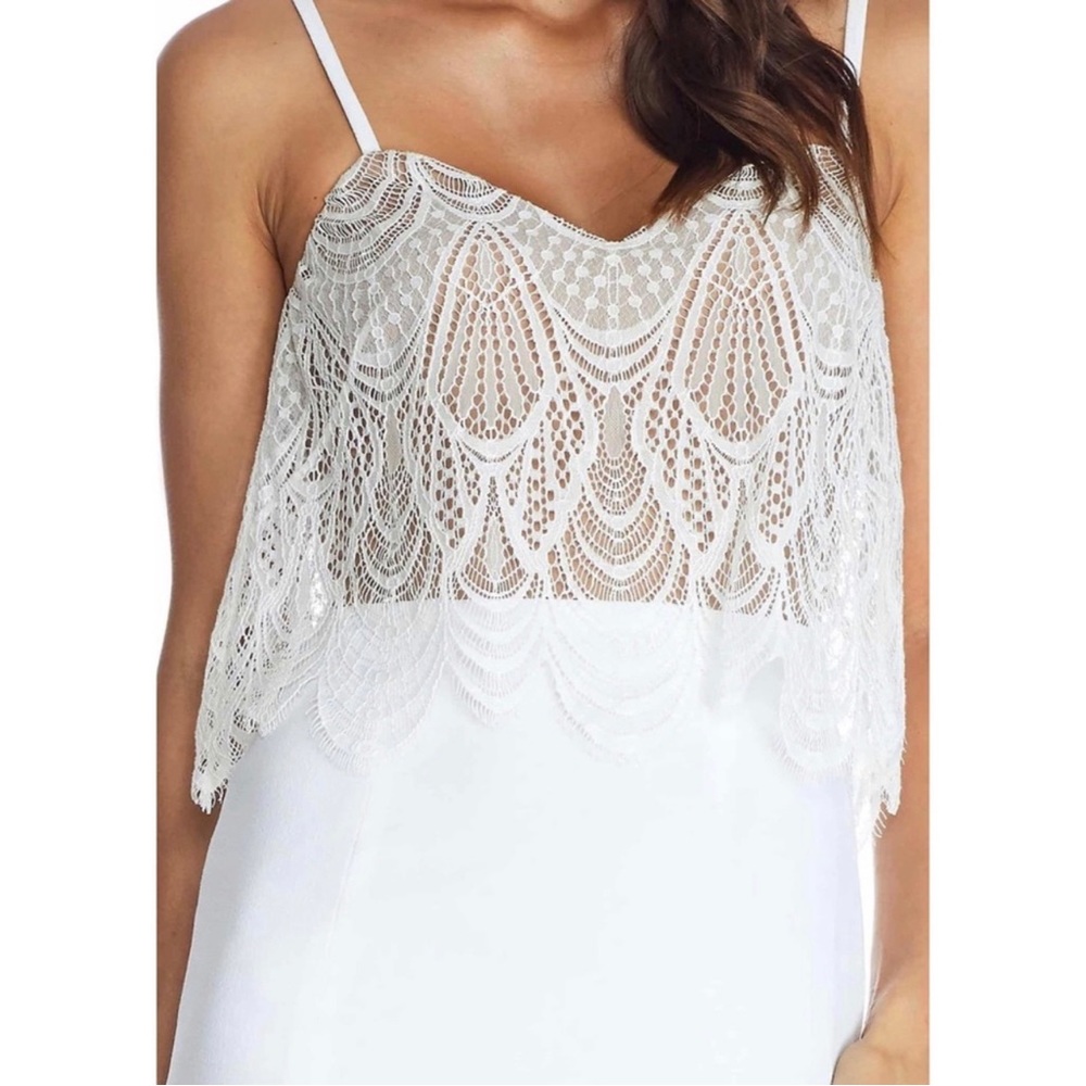 DRESS THE POPULATION - Beautiful White Lace Trumpet Evening Gown - Picture 3 of 8